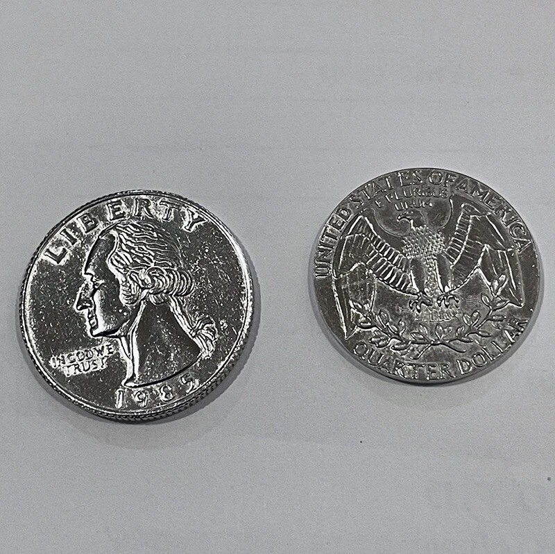 Hollow Detachable Trick Quarter Spy Coin Novelty Gift Free Shipping!