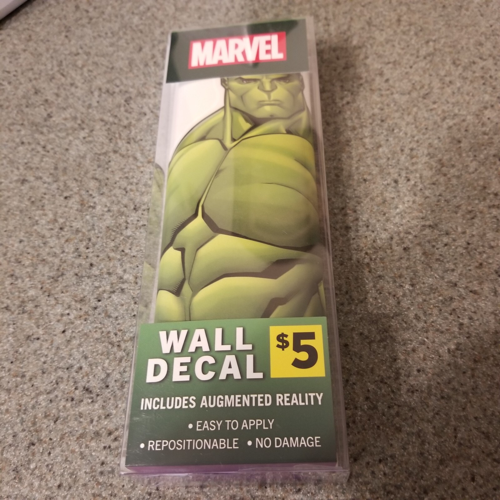 NEW – Incredible Hulk Wall Decal – 11" x 17"