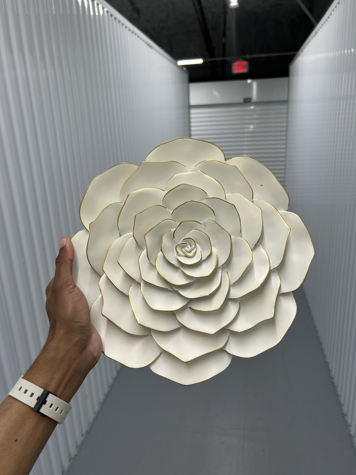 Brewster Home Fashions 3-D White & Gold Flower Wall Decoration Vintage