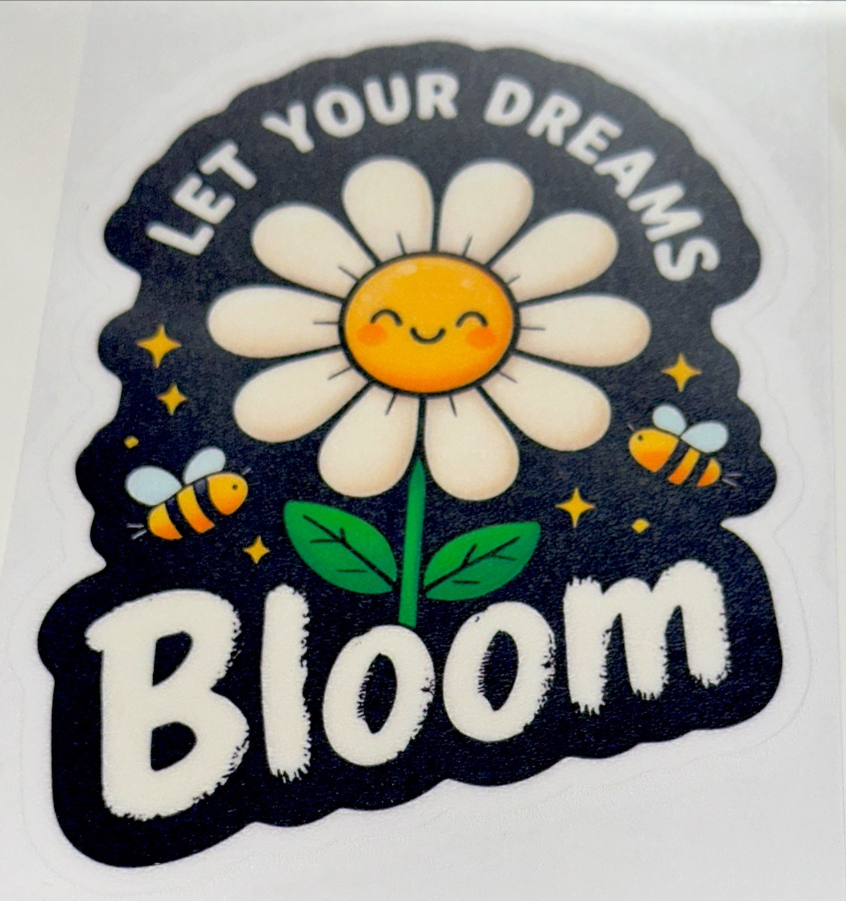 DAISY FLOWER STICKER✨🌼✨🐝 ✨🌼✨4 1/2” x 3”✨LET YOUR DREAMS BLOOM✨CUTE✨🤍✨💫