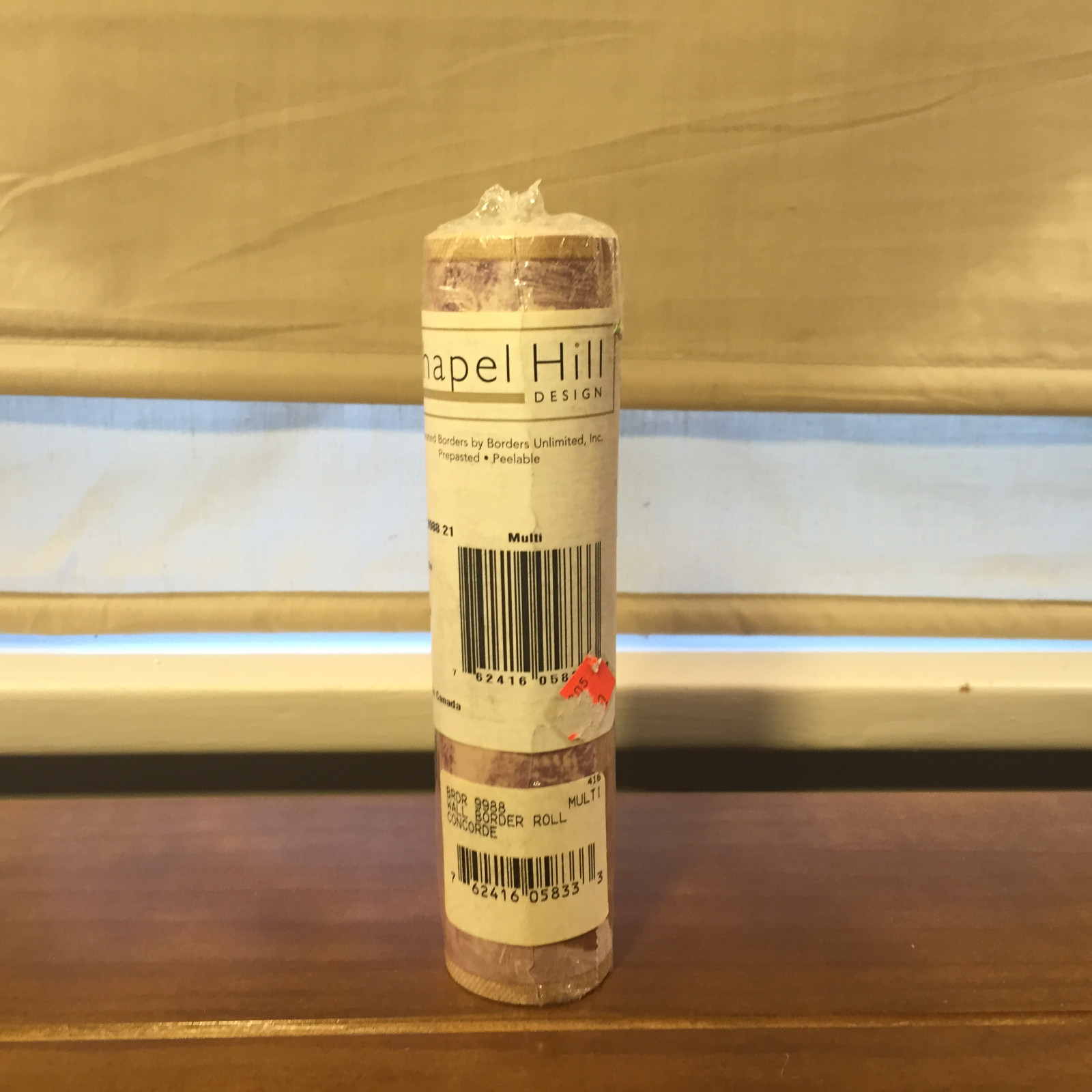 5 Rolls Chapel Hill Design Wallpaper Border Concorde Multi Color 9988