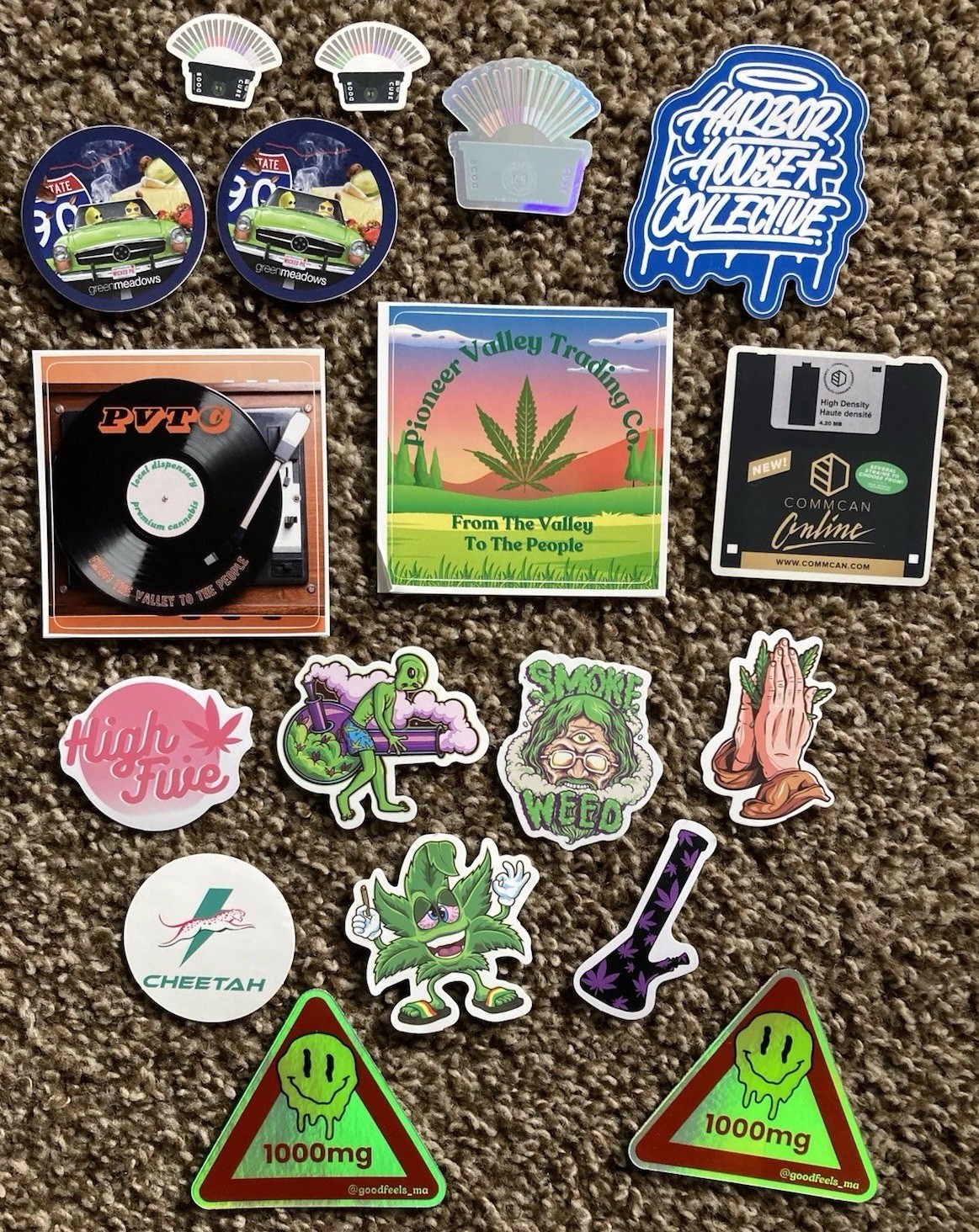 1/2 LB OF CANNABIS STICKERS/125+ DECALS/LOT OF PRODUCT, STRAINS & GROW STICKERS