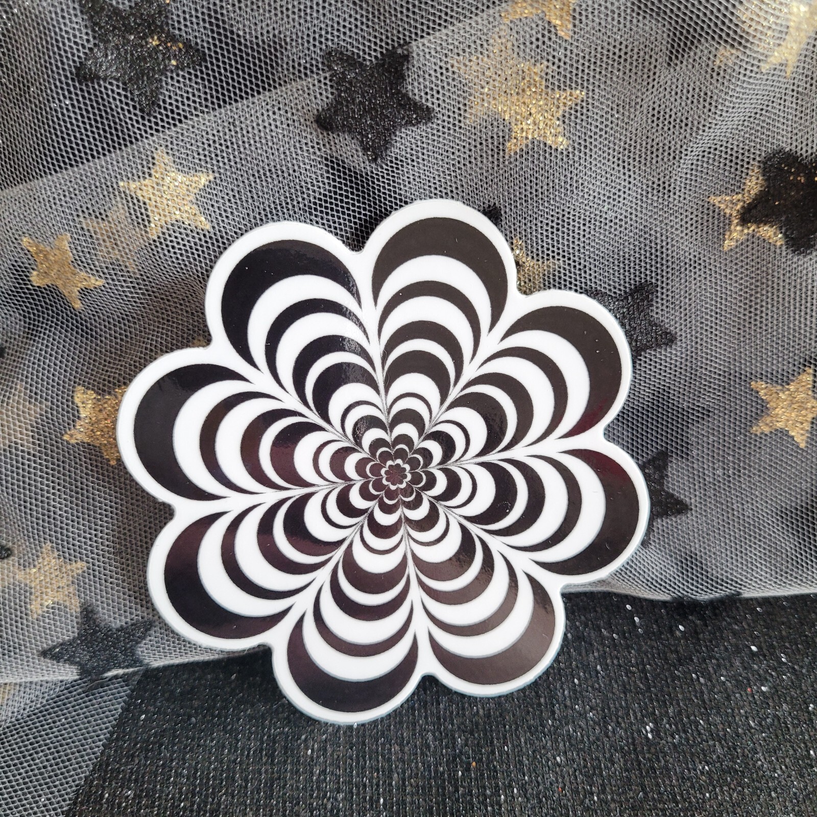 BWC010-Flower Shaped Black White Sticker | Flowers | Monochromatic | Psychadelic