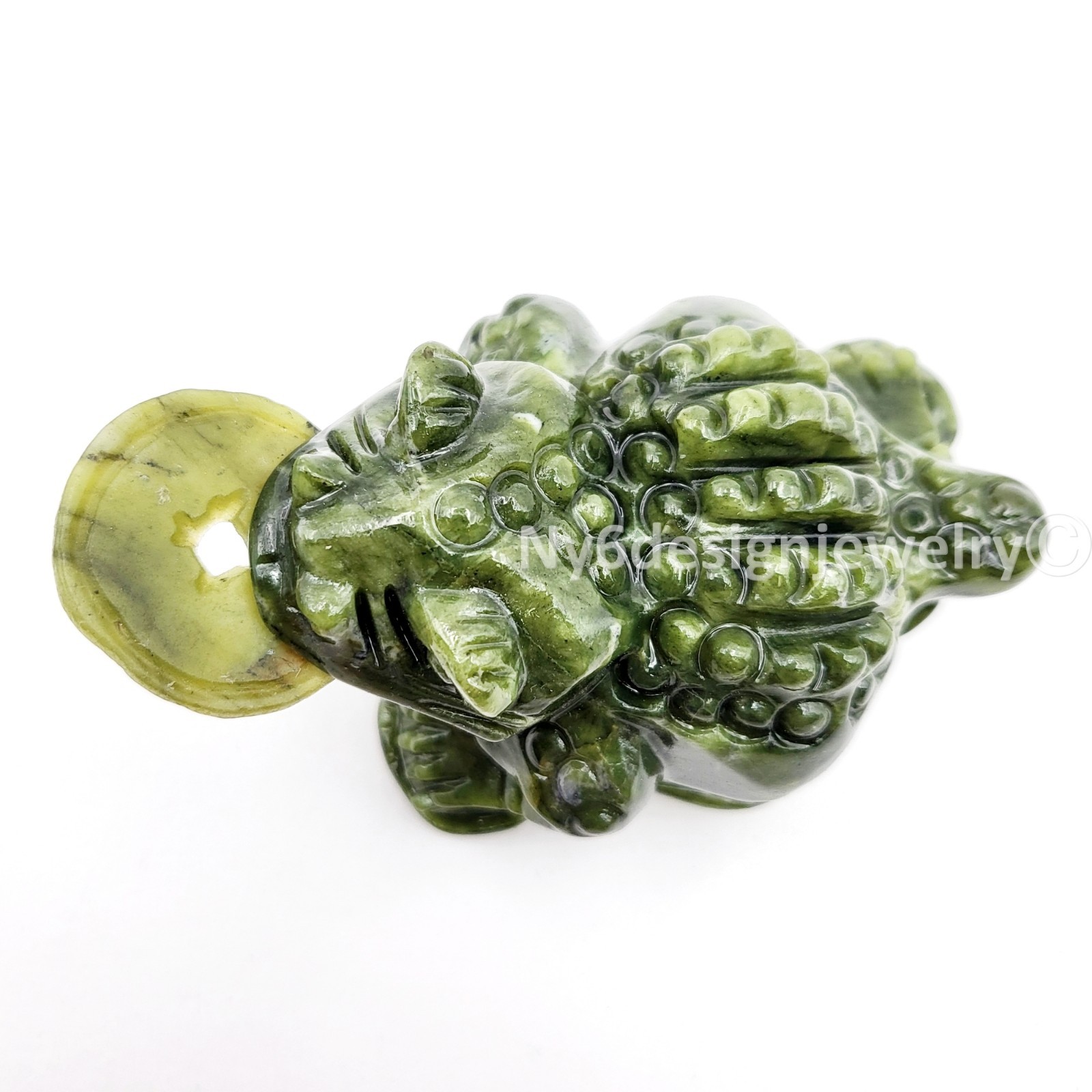 Feng Shui Money Frog Jade Statue – Three Legged Toad of Wealth, Lucky Money Frog
