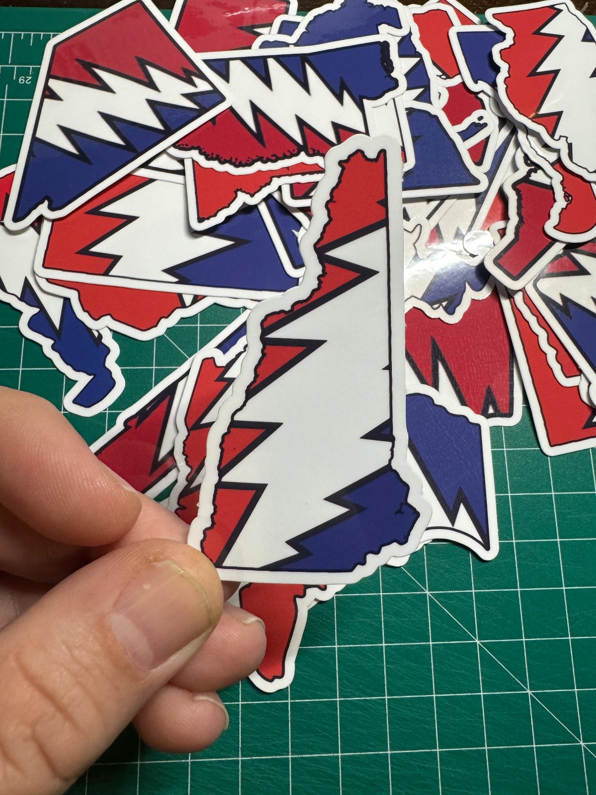 New Hampshire Stealie – Grateful Dead – Laminated Vinyl Sticker 1.5"x3"