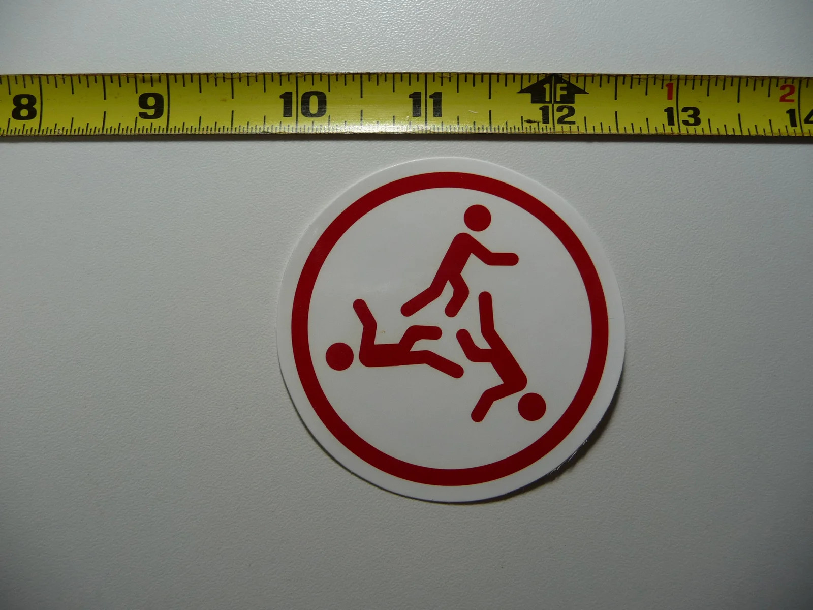 RUNNING IN CIRCLES SMALL STICKER DECAL SIGN FUN LITTLE SIGNS FUNNY