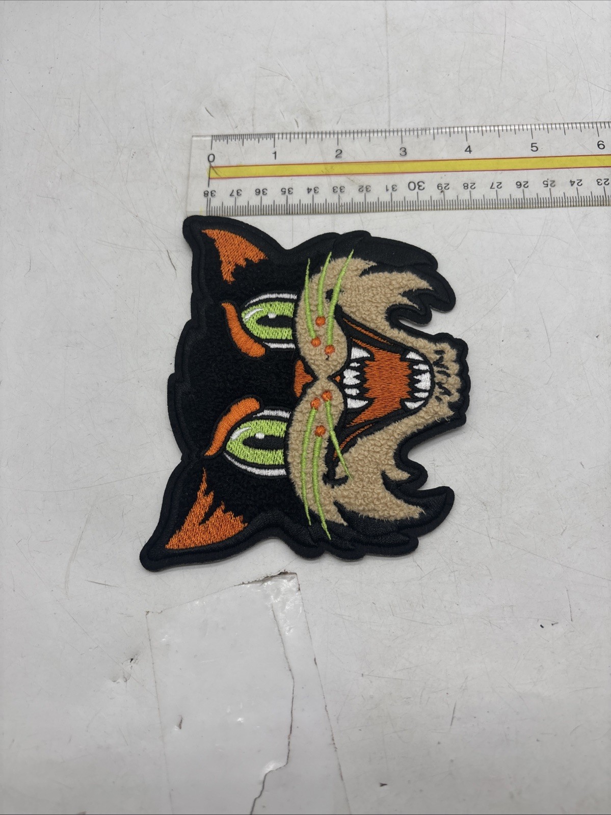 Large Scary Cat Chenille Fabric Patch 5×3.5” Unused BXebuttons Brand
