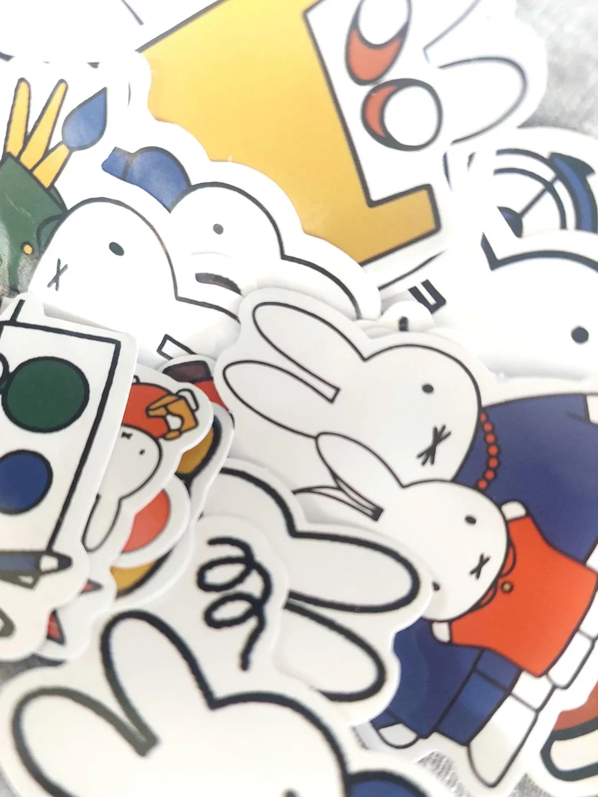 30 x Miffy Stickers / Decals | Size: 3 cm – 5 cm | Cute | Kawaii | Rabbit |