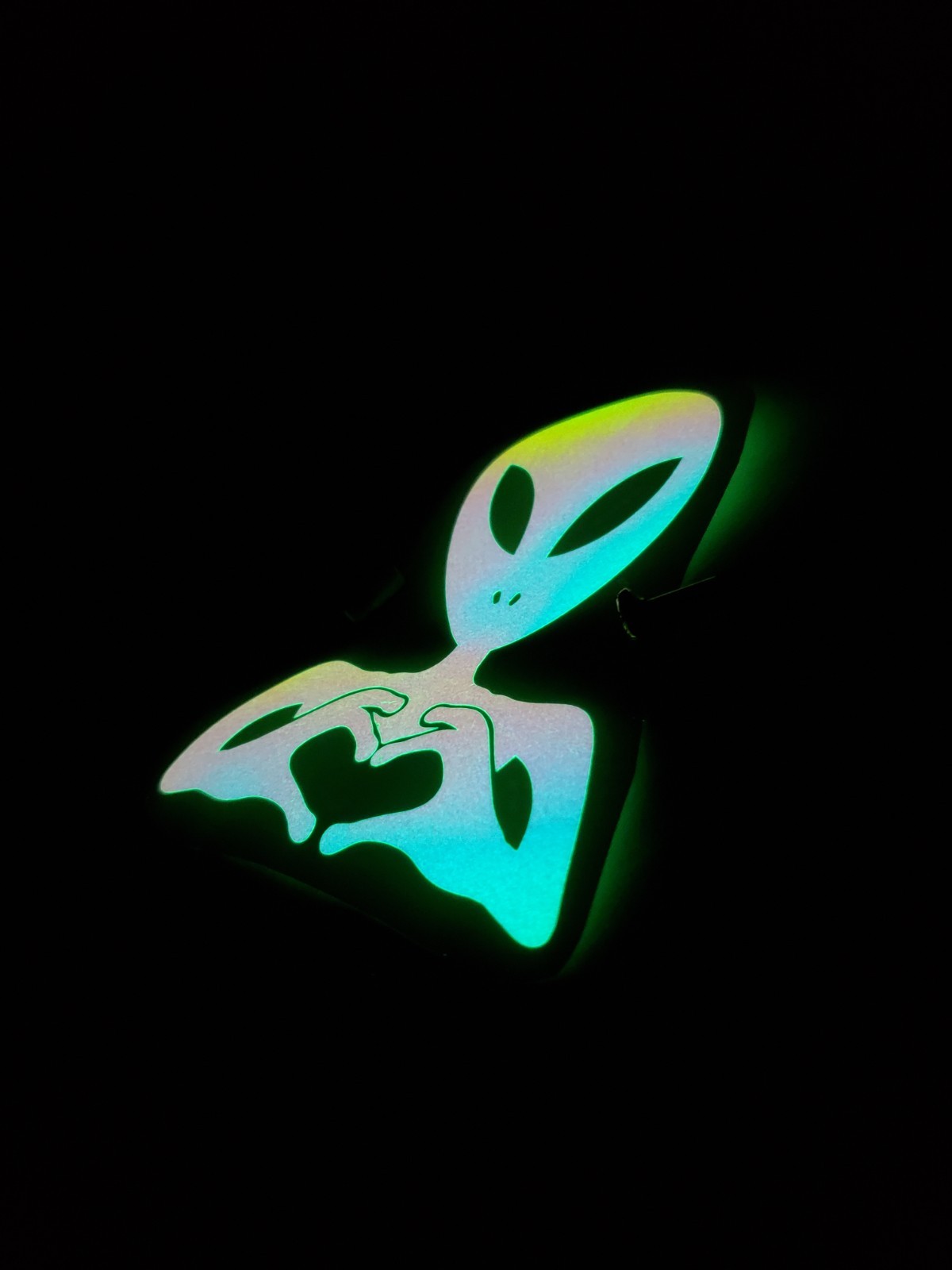 Glow In The Dark Vinyl Decals Heart Symbol Alien Medium Size Lit Studios New