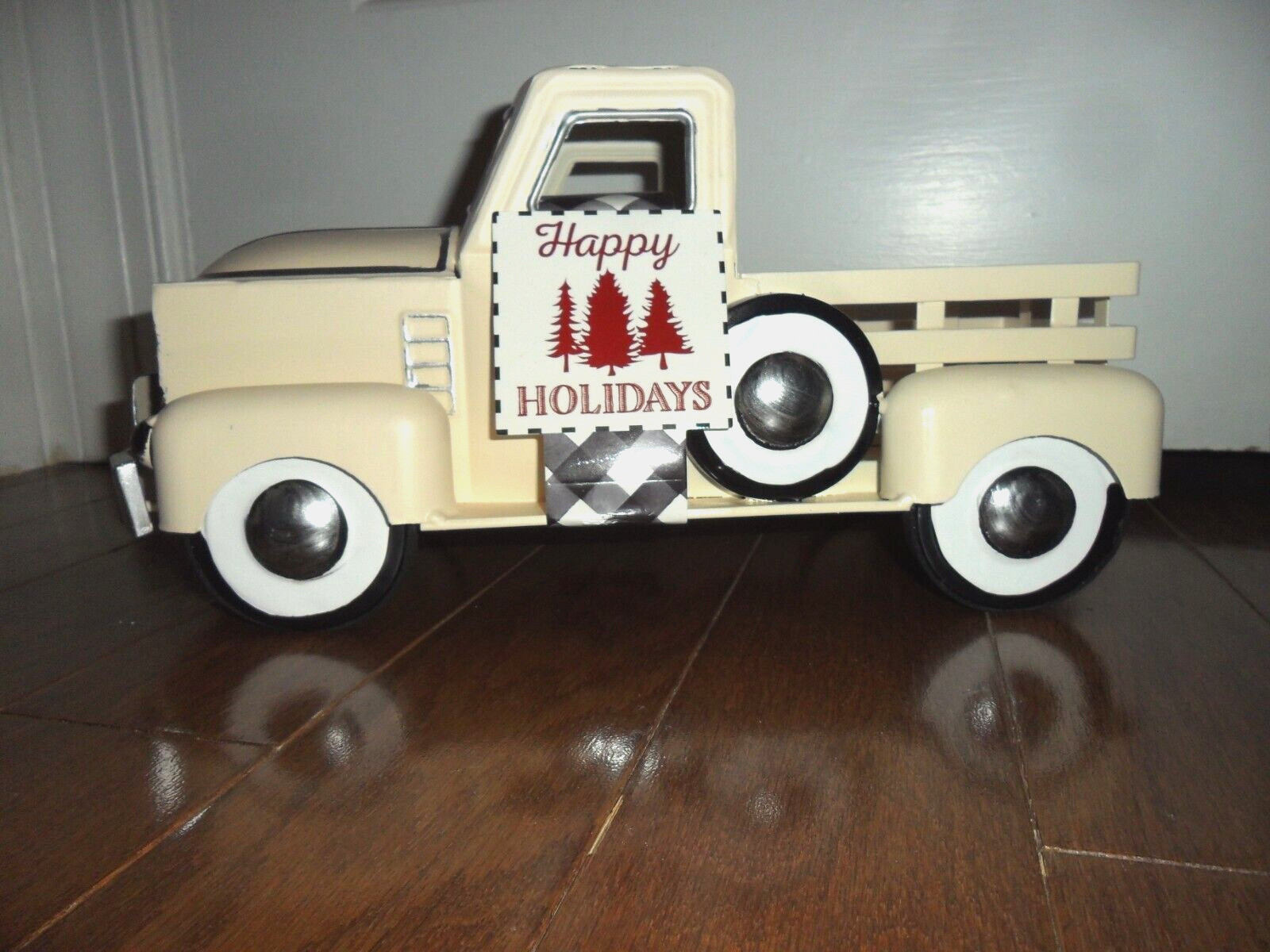 Beige Metal Truck Decoration Happy Hollidays Rustic Home Style