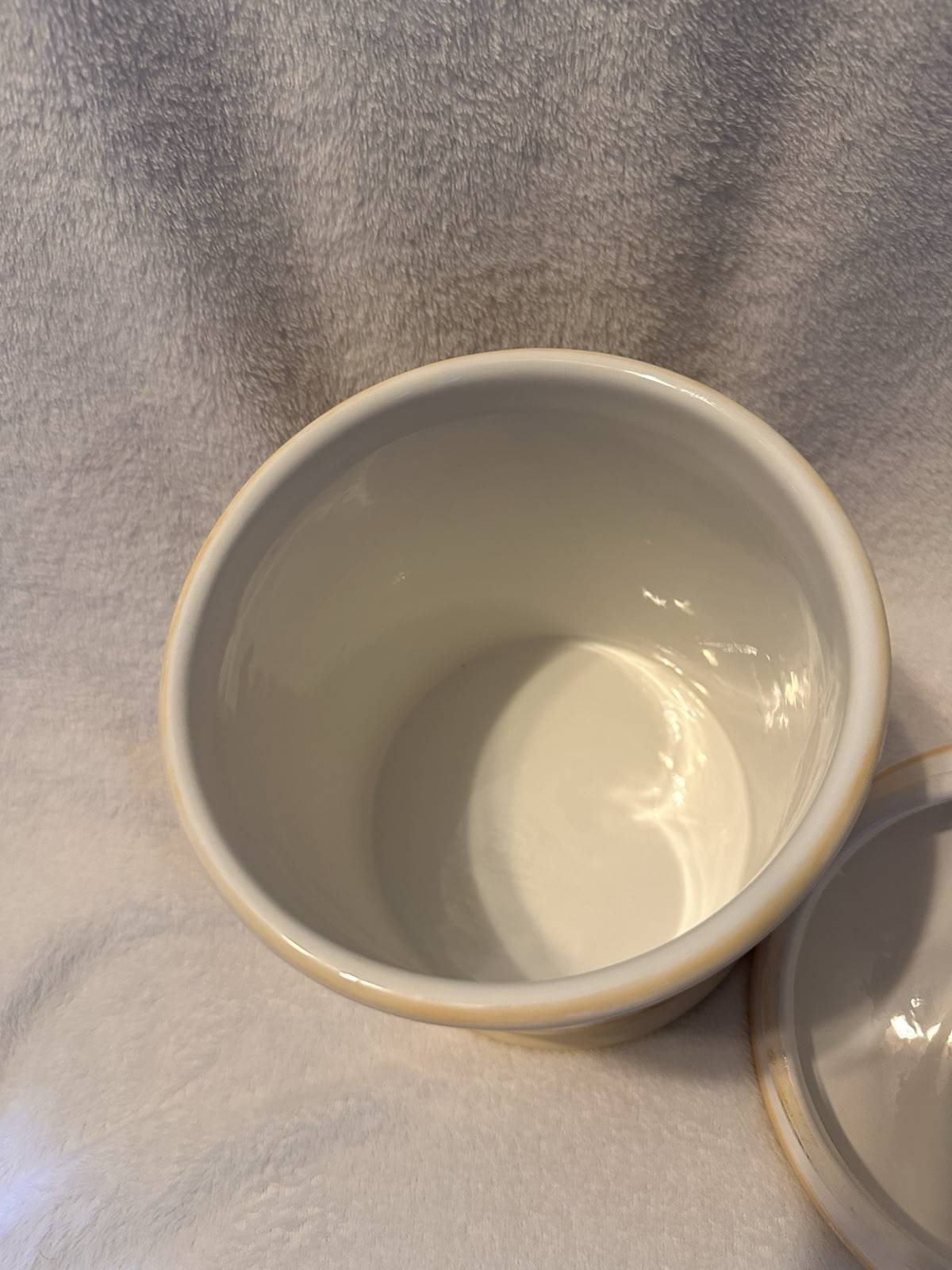 Pier 1 Cookie Jar 8 inches Used