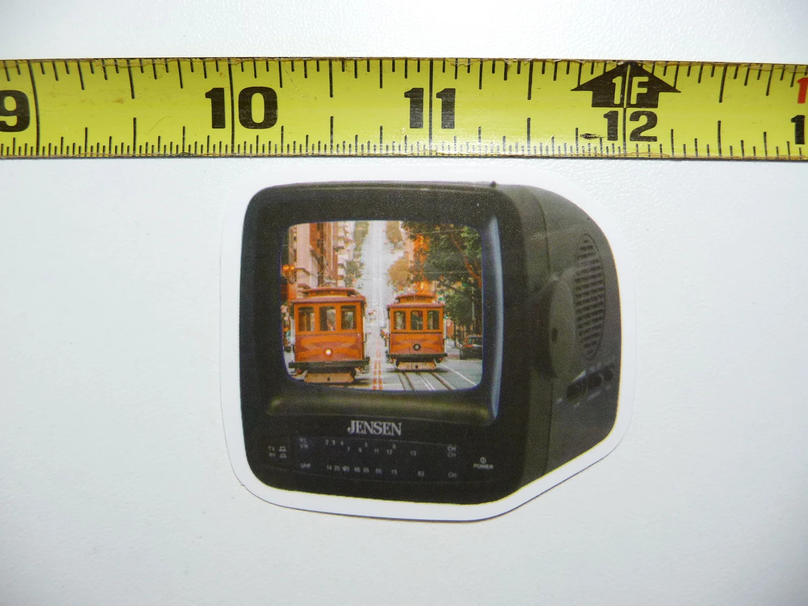RETRO SAN FRANCISCO CABLE CARS SMALL STICKER DECAL SCREEN IMAGE OLD TV FUNNY