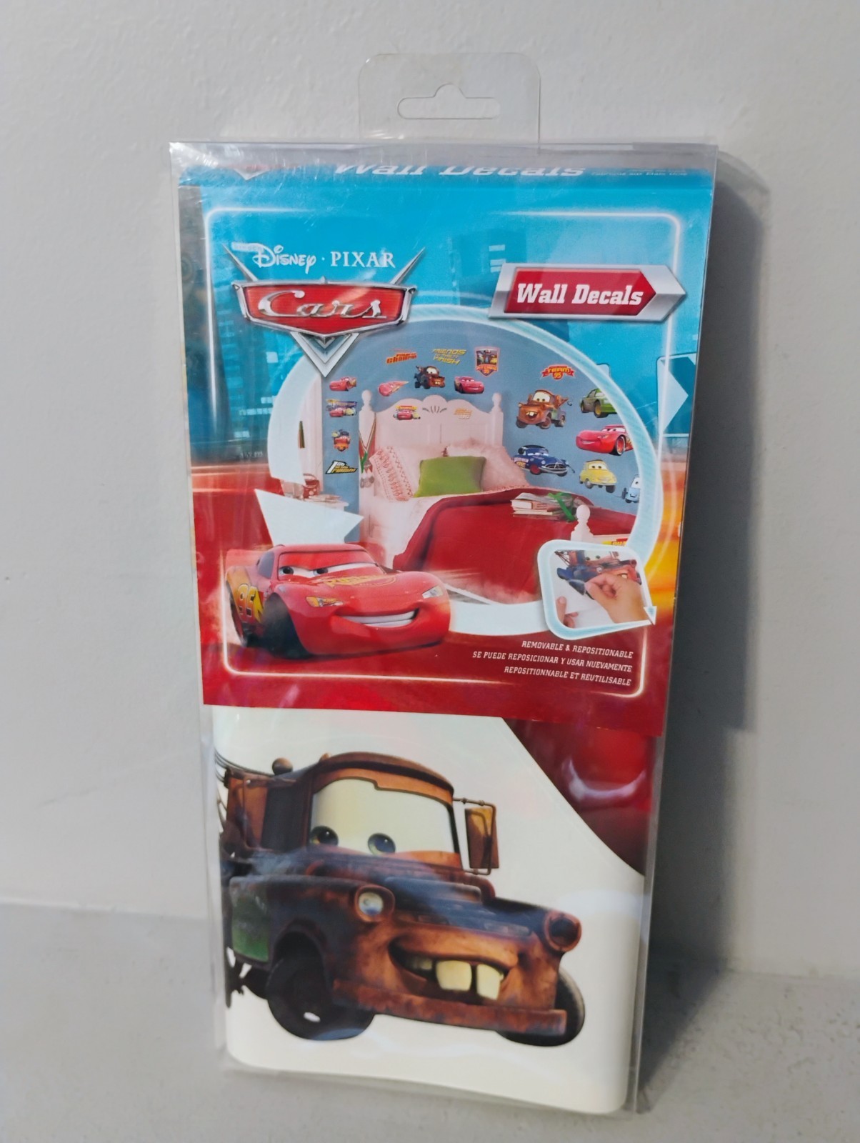 NEW Disney Cars Lightning McQueen Wall Decals Peel & Stick Wall Stickers