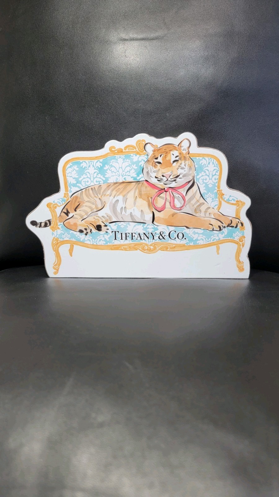 Tiffany & Co Wooden Sign Home Decor Meditating Tiger with Pink Bow 8" x 5" X 1"