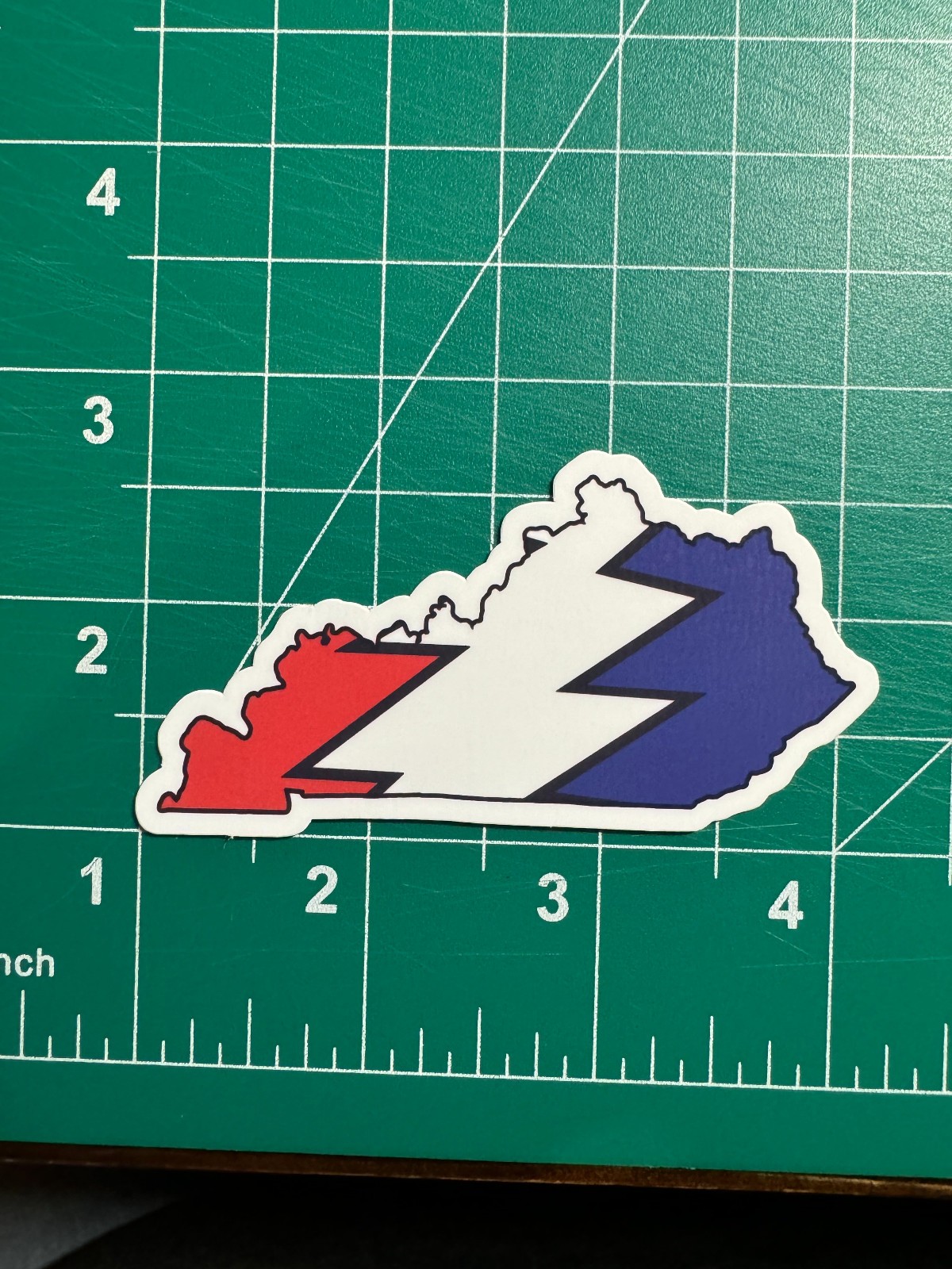 Kentucky Stealie – Grateful Dead – Laminated Vinyl Sticker 2"x3"