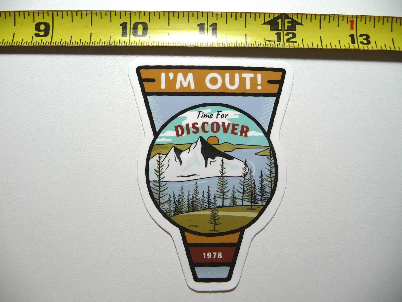 I'M OUT DISCOVER SMALL STICKER DECAL CAMPING S HIKE HIKING NATURE ADVENTURE