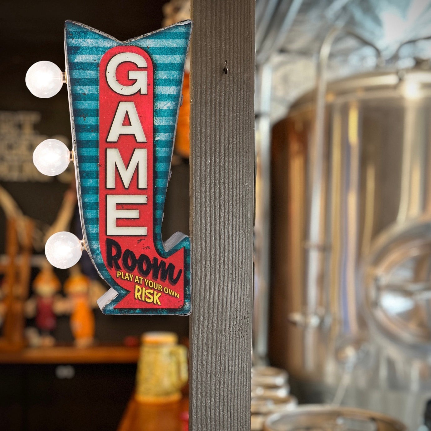 Game Room Arrow LED Sign Double-Sided Retro Vintage Inspired Design Battery