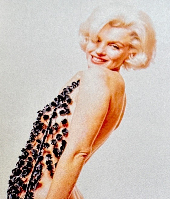 MARILYN MONROE STICKER✨💋✨❤️‍🔥✨💋✨3 3/8” x 2 5/8”✨VINTAGE✨SEXY✨BLACK DRESS✨🔥