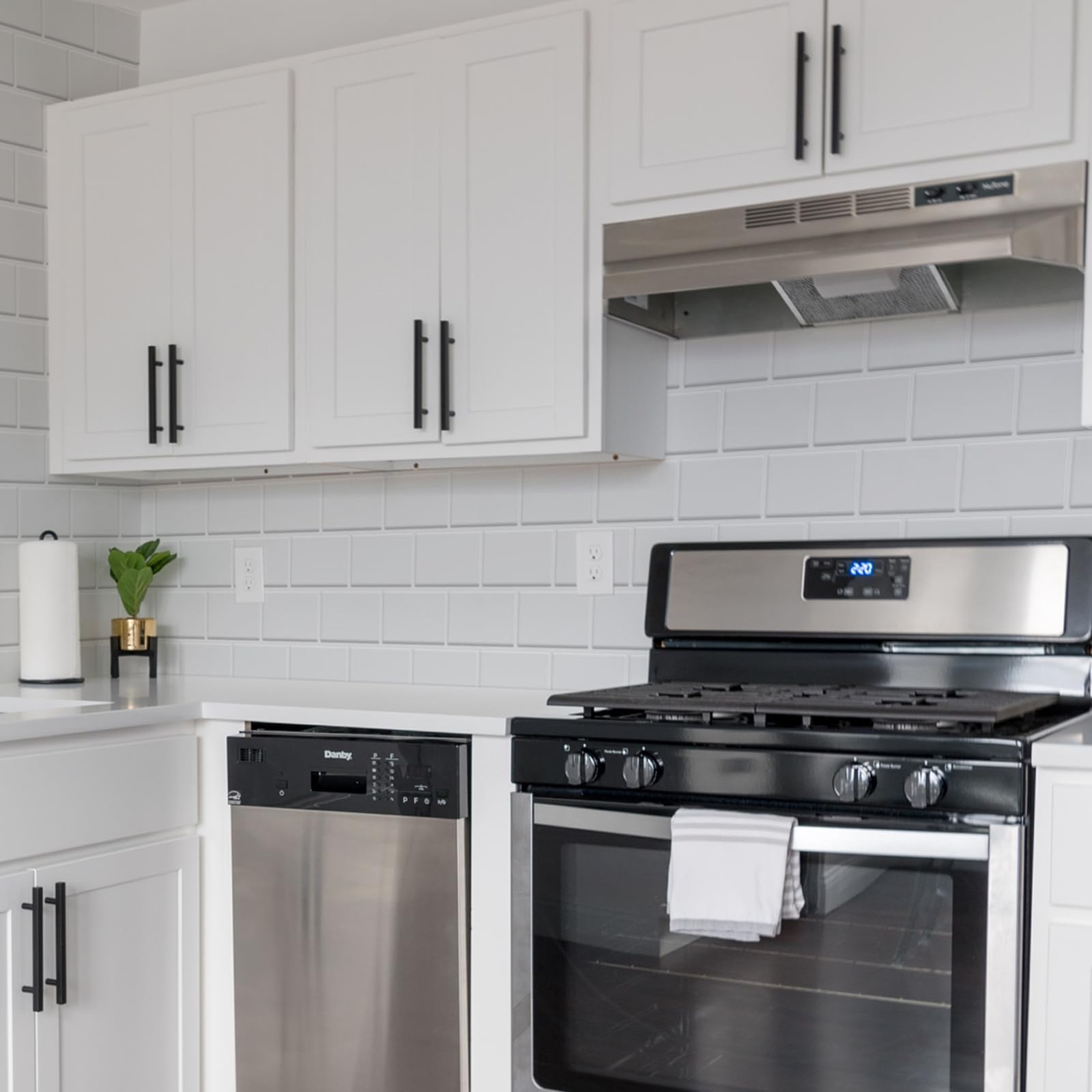 Bright White Peel and Stick Backsplash, Modern Vinyl, Self-Adhesive, Striped,…