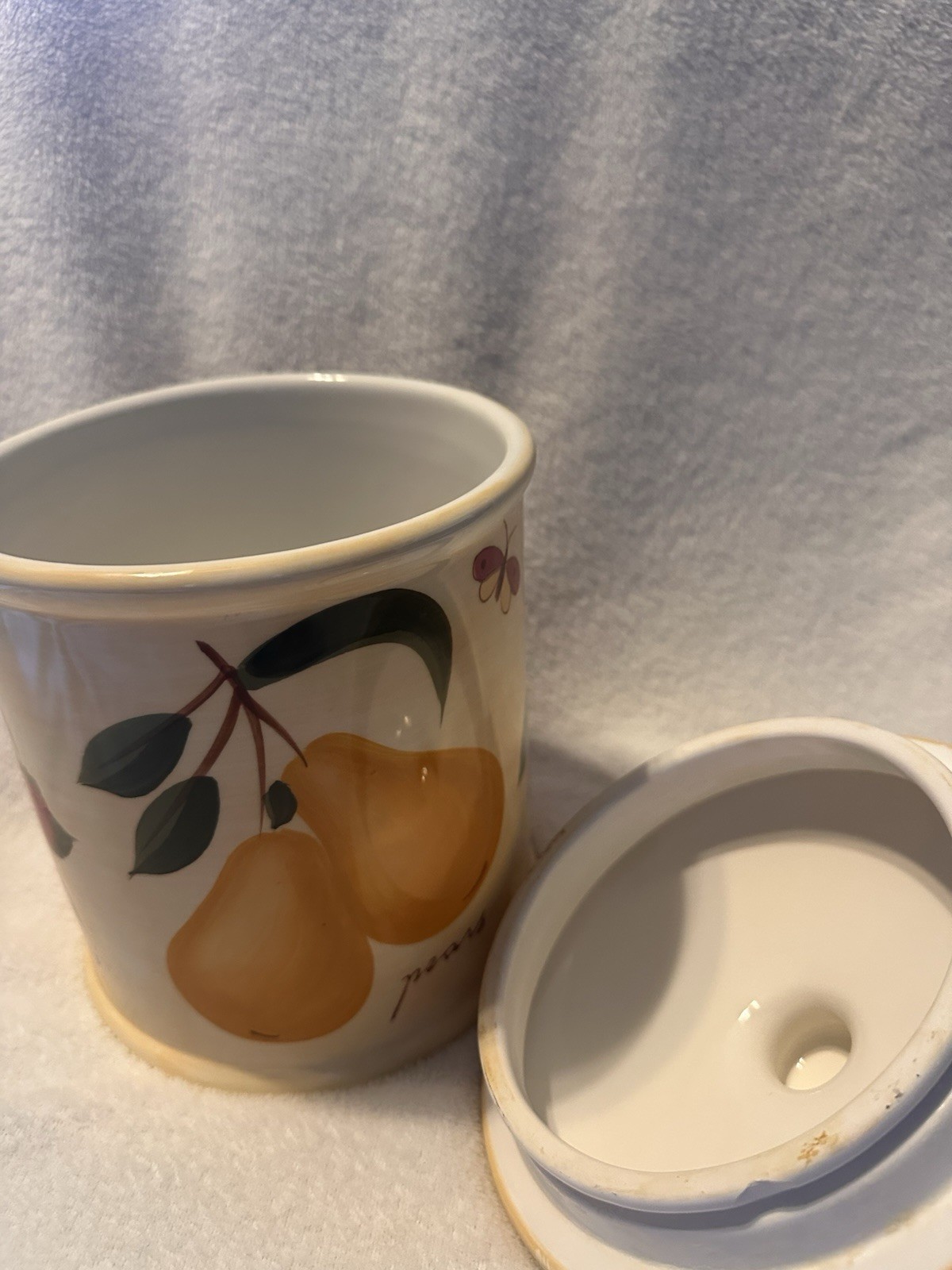 Pier 1 Cookie Jar 8 inches Used