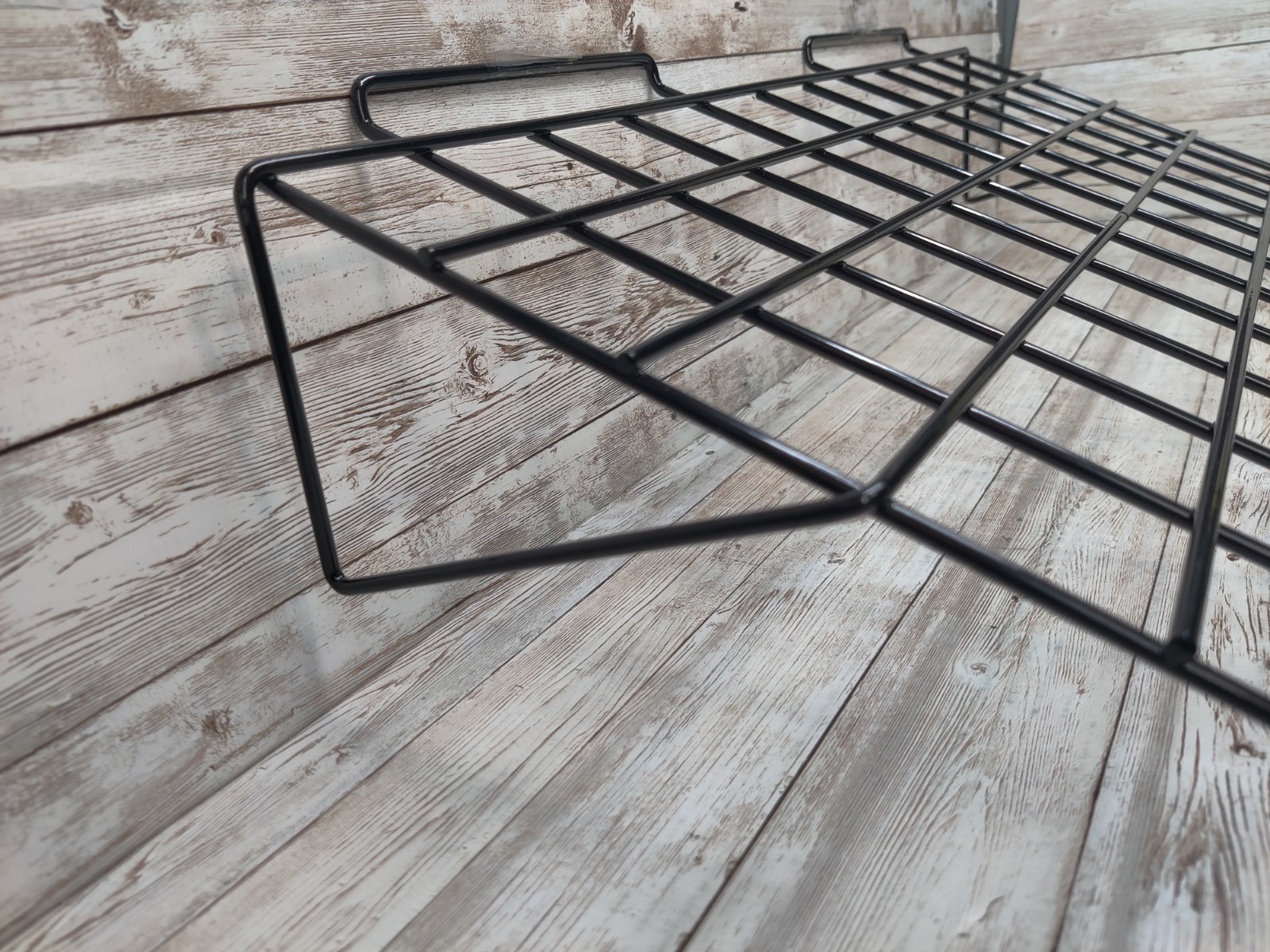 Black Angled Wire Shelf For Slatwall Display Rack (Pack of 6) EBL/SL22