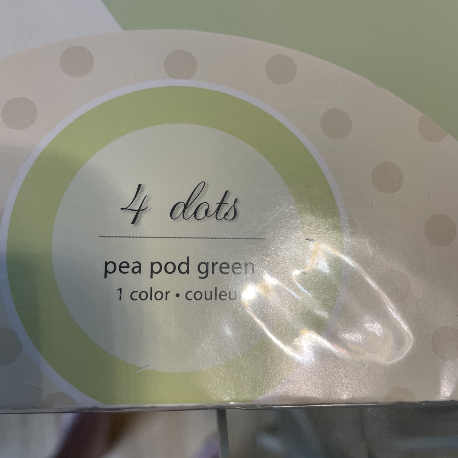 Wall Pops Wall Art. 4 Dots Pea Pod Green. Pattern Wpd98815. Model 11-2012-g
