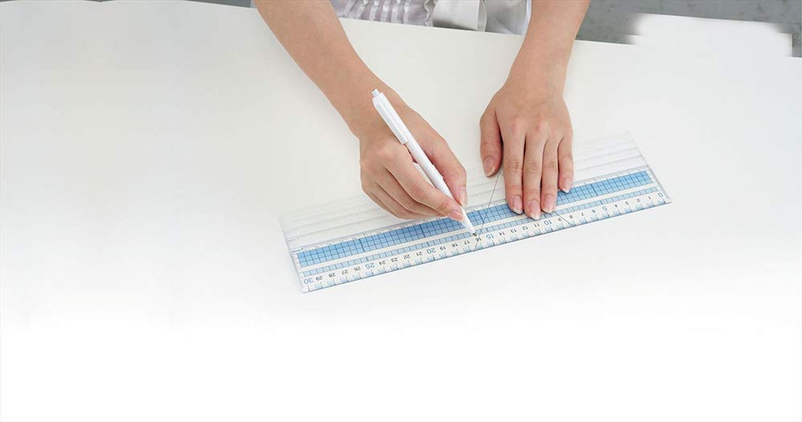 Raymay Fujii AJH158 Ruler, Easy to Read Grid Ruler, 5.9 inches (15 cm), 1 Piece