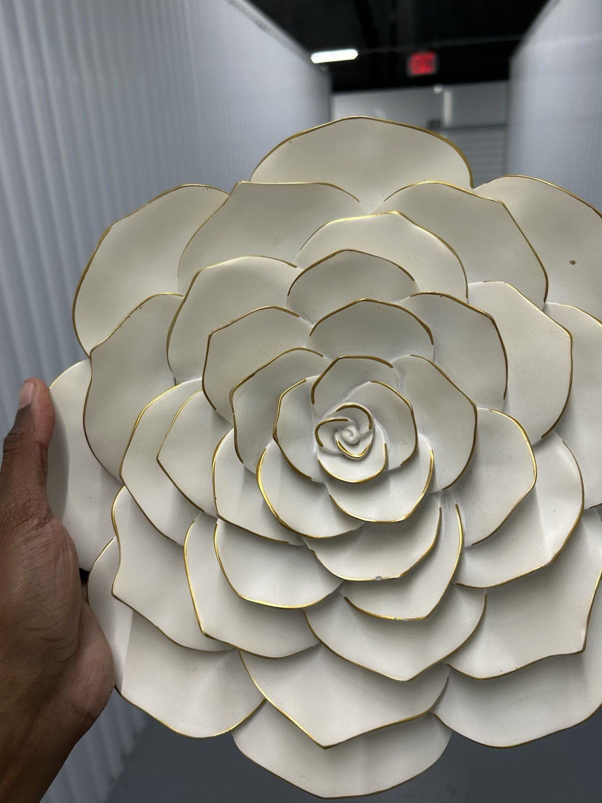 Brewster Home Fashions 3-D White & Gold Flower Wall Decoration Vintage