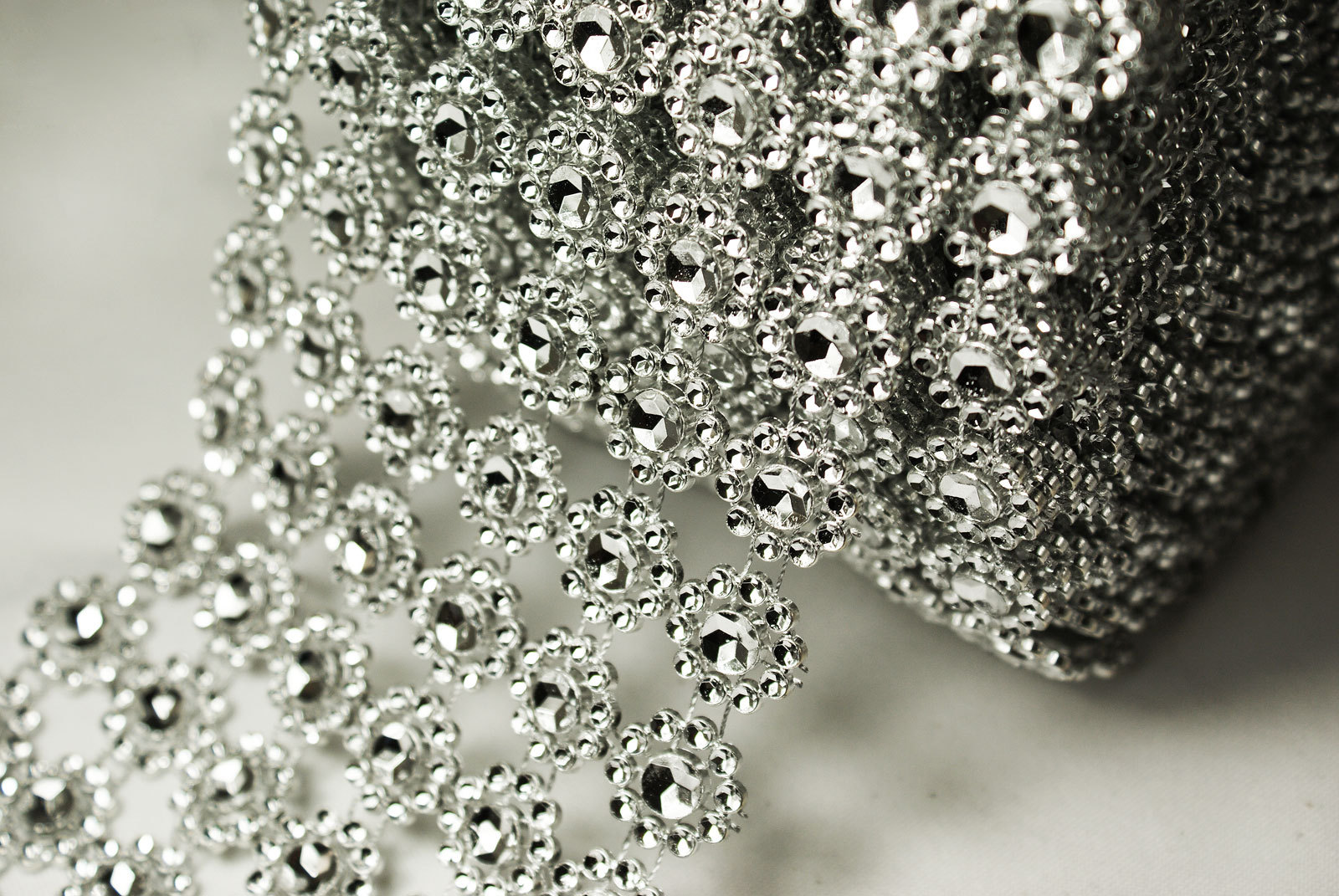 4" 1-10 Yards Diamond Flower Mesh Wrap Roll Crystal Rhinestone Sparkle Ribbon