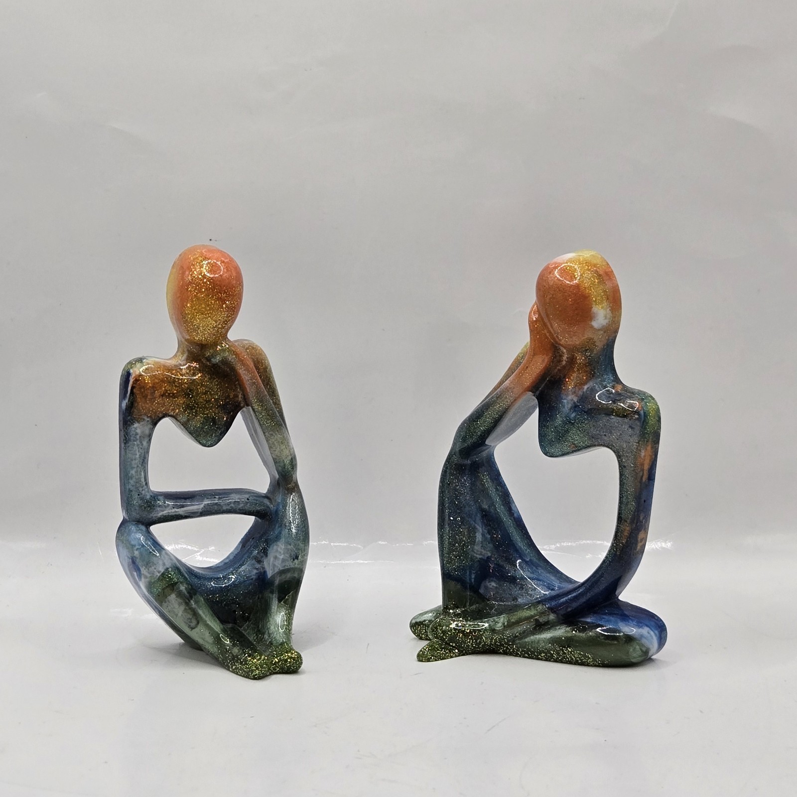 Home Decor Set of 2 Resin Graffiti Thinker Statues Accent Abstract Glitter 5"H