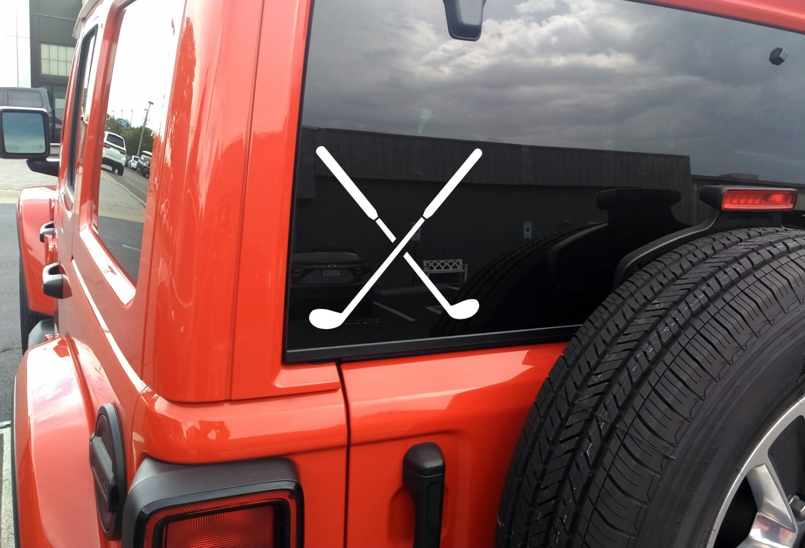 Crossed Golf Clubs Vinyl Decal V2 – Driver Putter Par Course – Die Cut Sticker