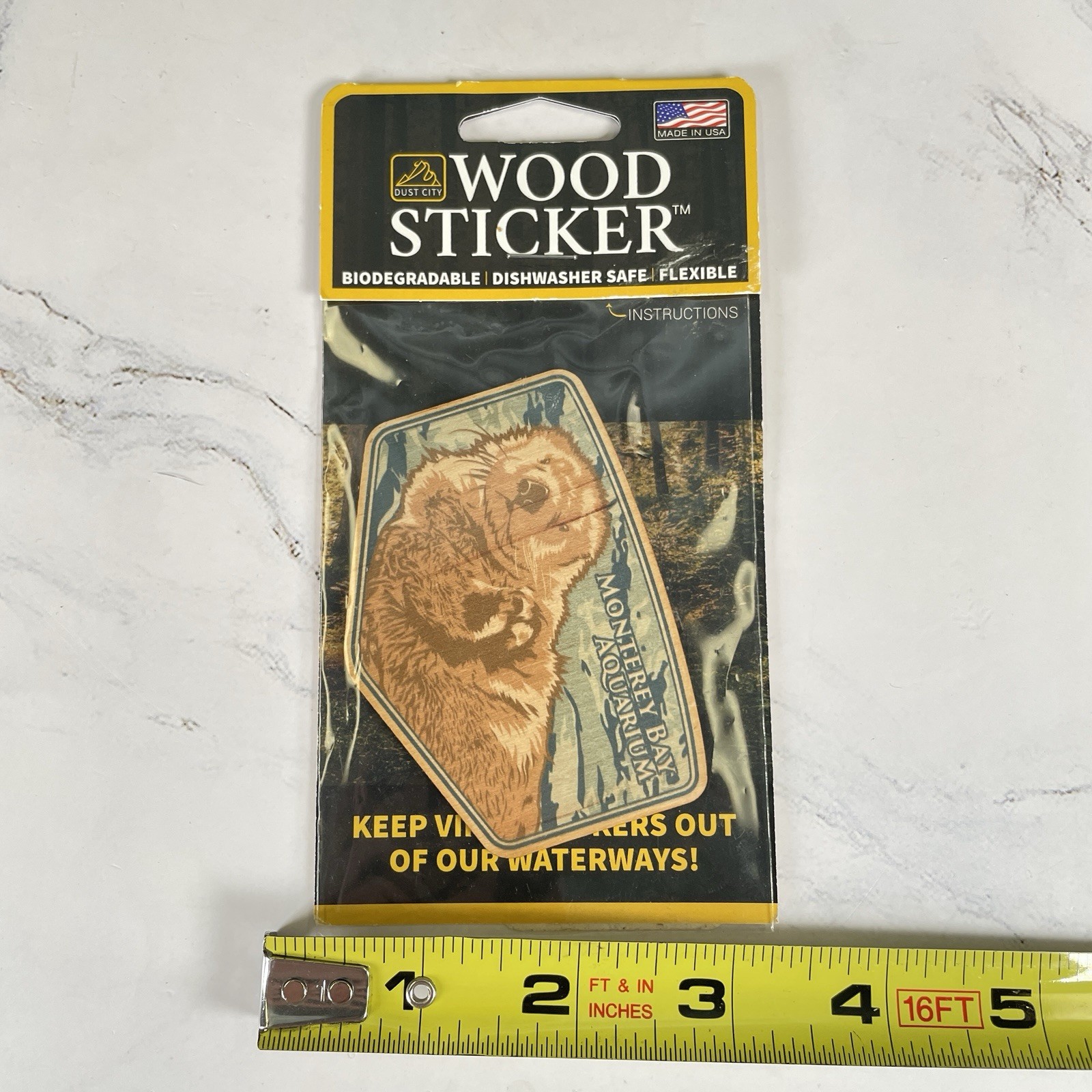 NWT Dust City Wooden Sticker Monterey Bay Aquarium Sea Otter Sea Life California