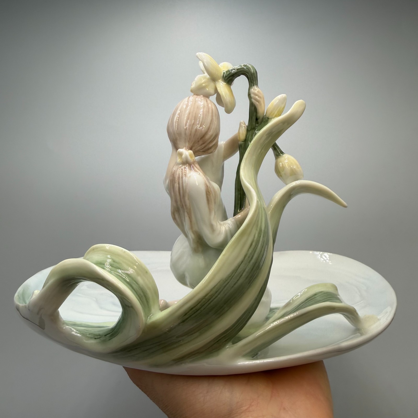 Elegant Porcelain Girl Daffodil Vanity Jewelry Trinket Tray Figurine Dish