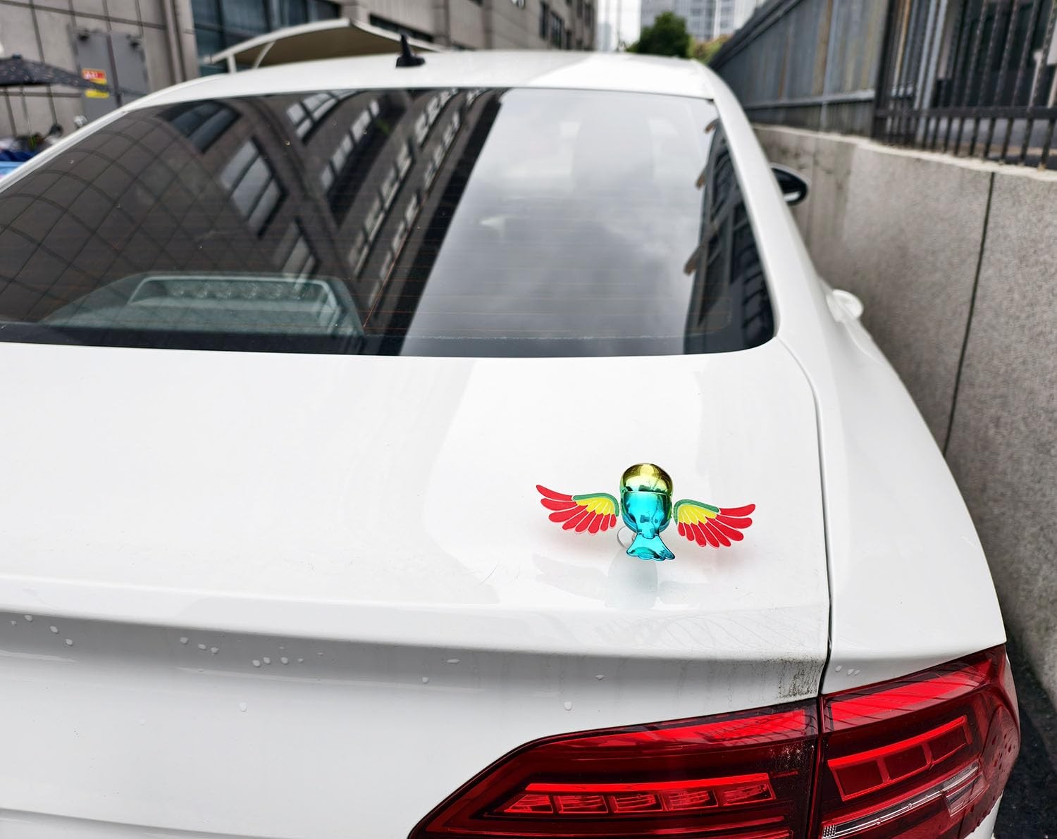 "Flying Birds Car Stickers for Hood, Roof, Mirror, Trunk – 1PCS (Red Green)"