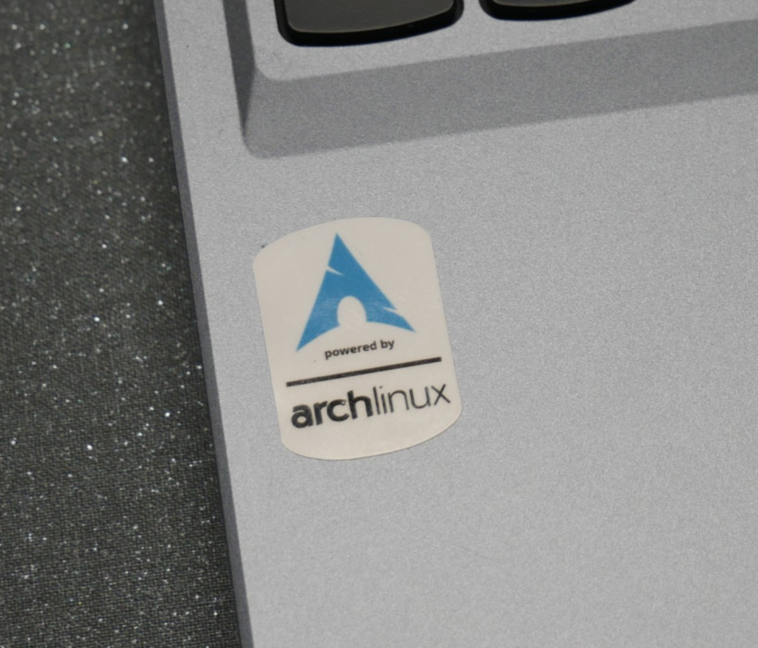 Linux PC Case Stickers – Choose one!