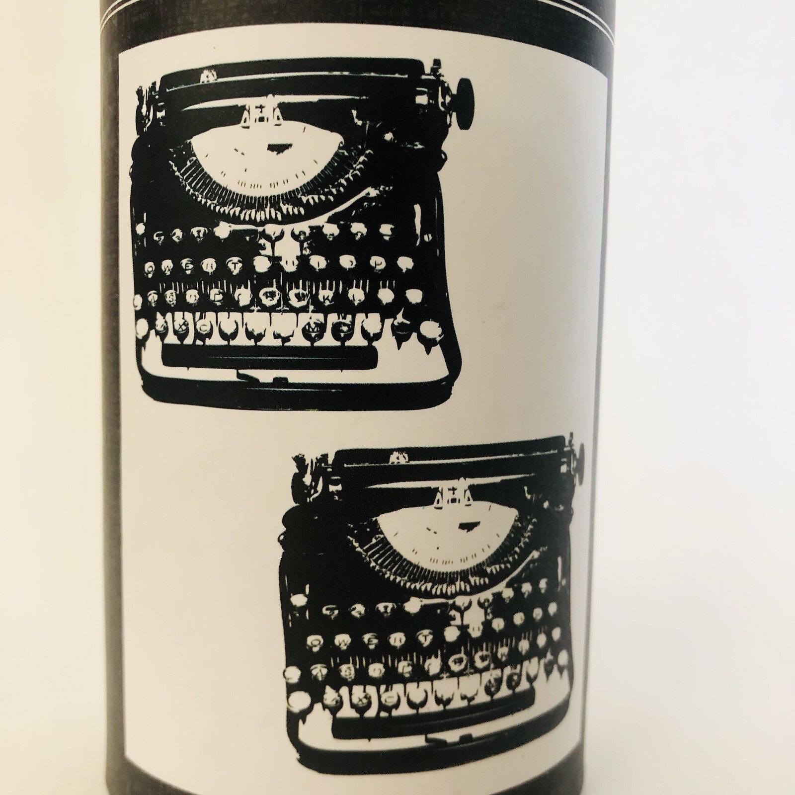 DCWV Decal Wall Art Sticker 2 Typewriters Black & White Vintage Look
