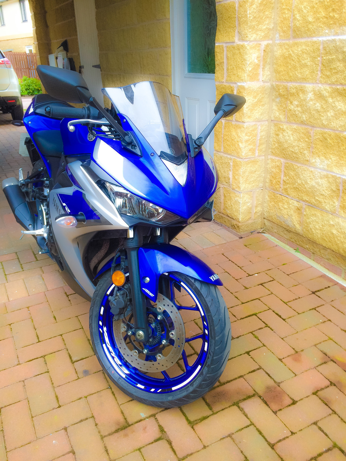 REFLECTIVE RIM STRIPES WHEEL DECALS TAPE STICKERS YAMAHA FZ1 FZ6 FZ-07 FZ-09 MT