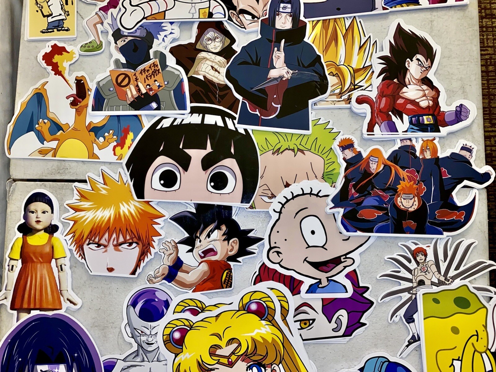 Custom Vinyl Stickers/ Die Cut Stickers/ Logo Stickers/ Bulk Business Stickers