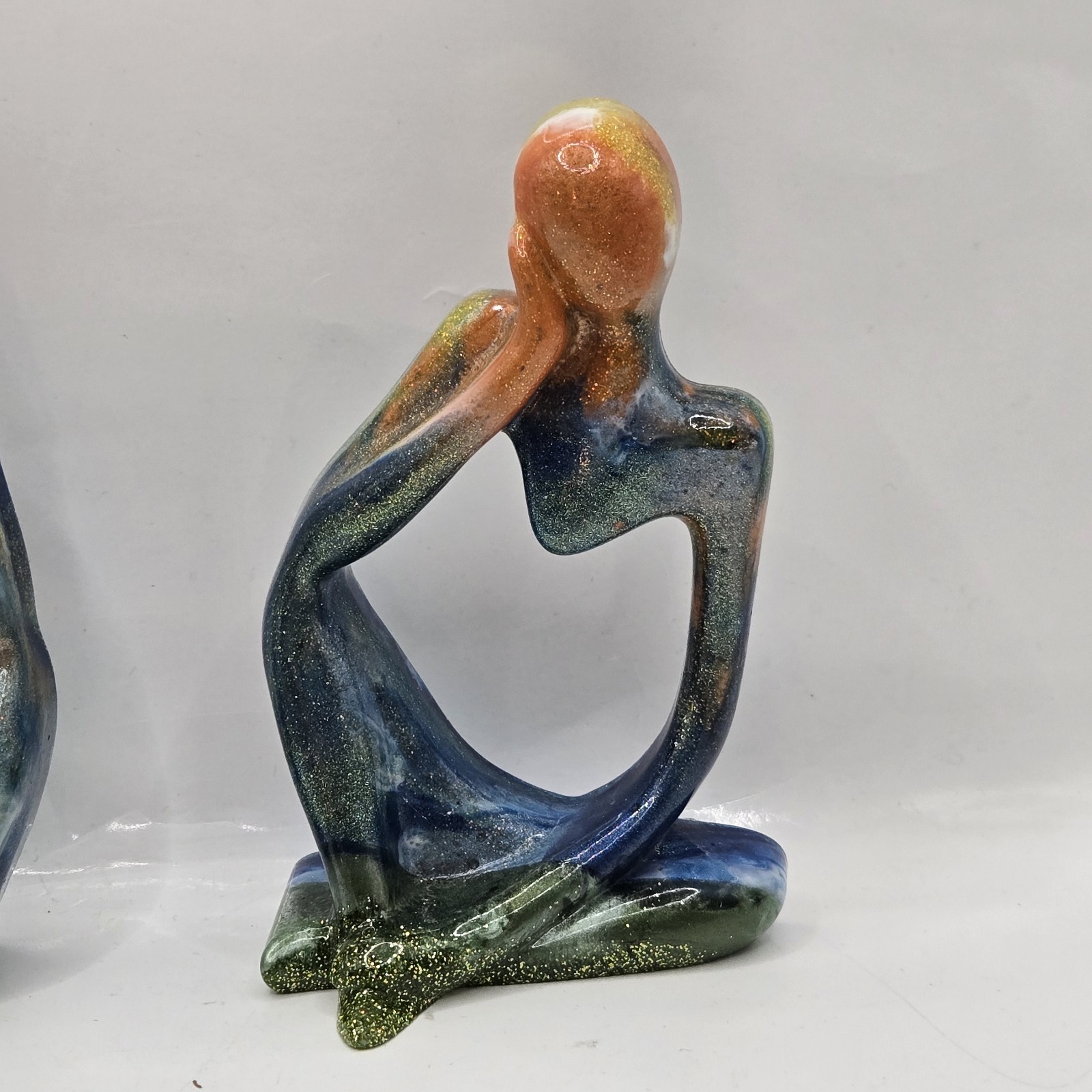 Home Decor Set of 2 Resin Graffiti Thinker Statues Accent Abstract Glitter 5"H
