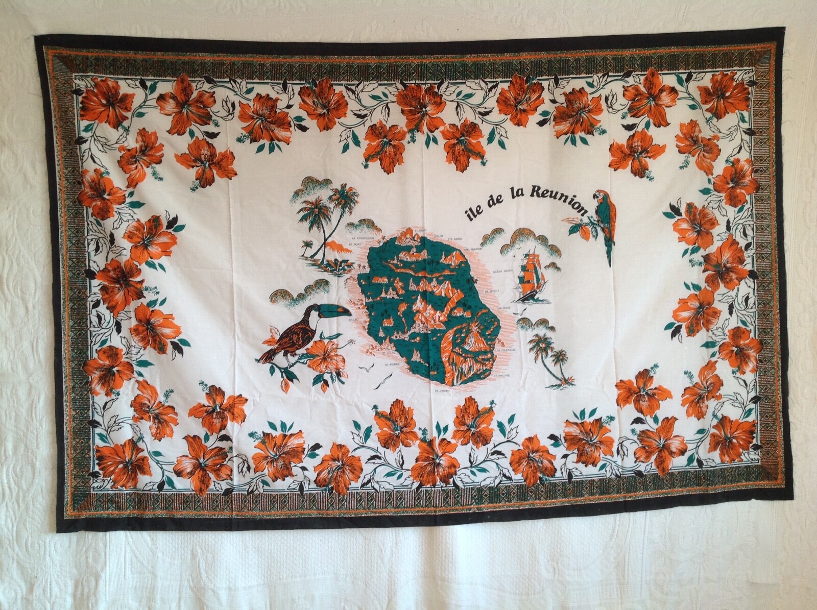 Reunion Island Wall Tapestry In Canvas ( CT01/19/8-21B )