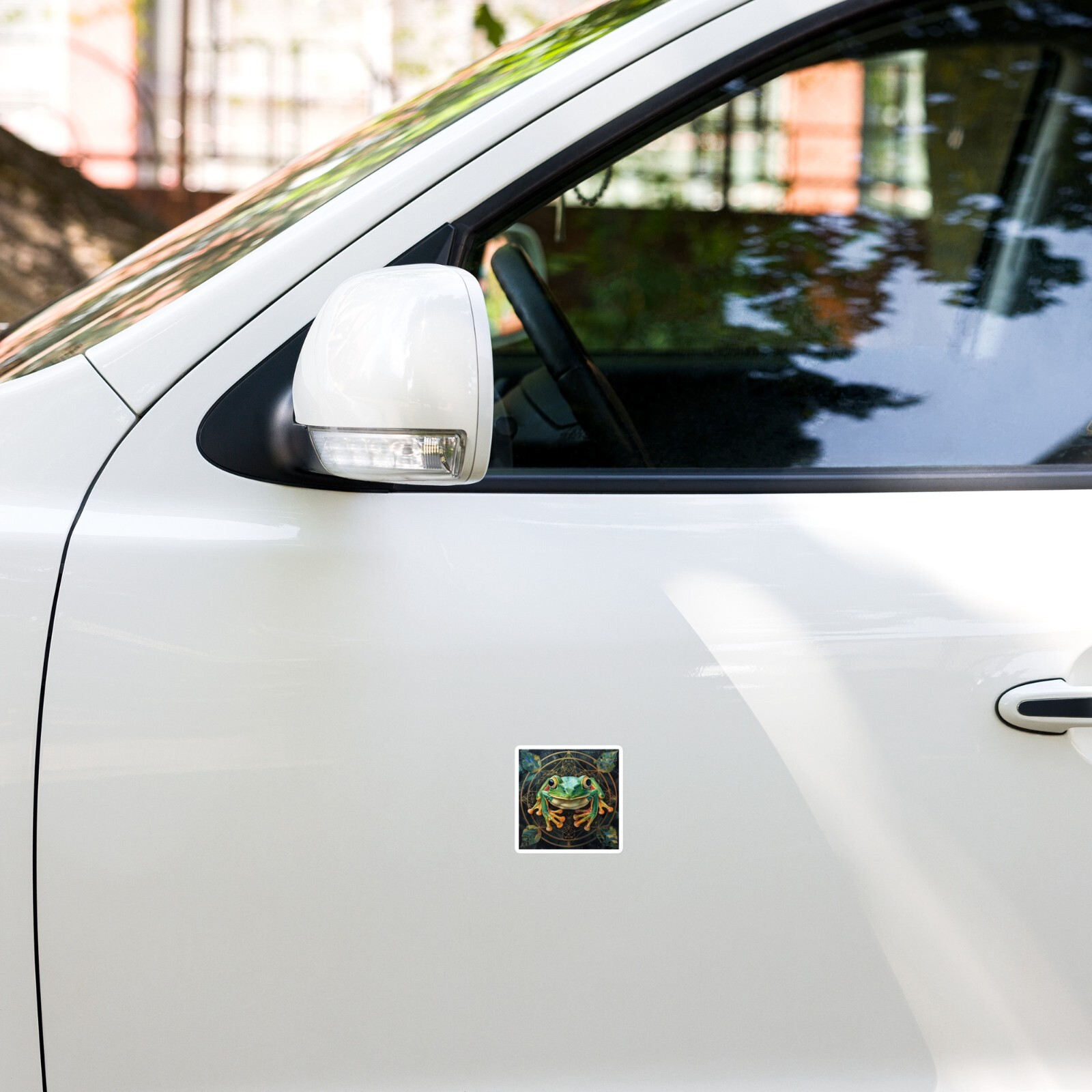 World of Wilds – Frog Lookin' at You – slappin' sticker