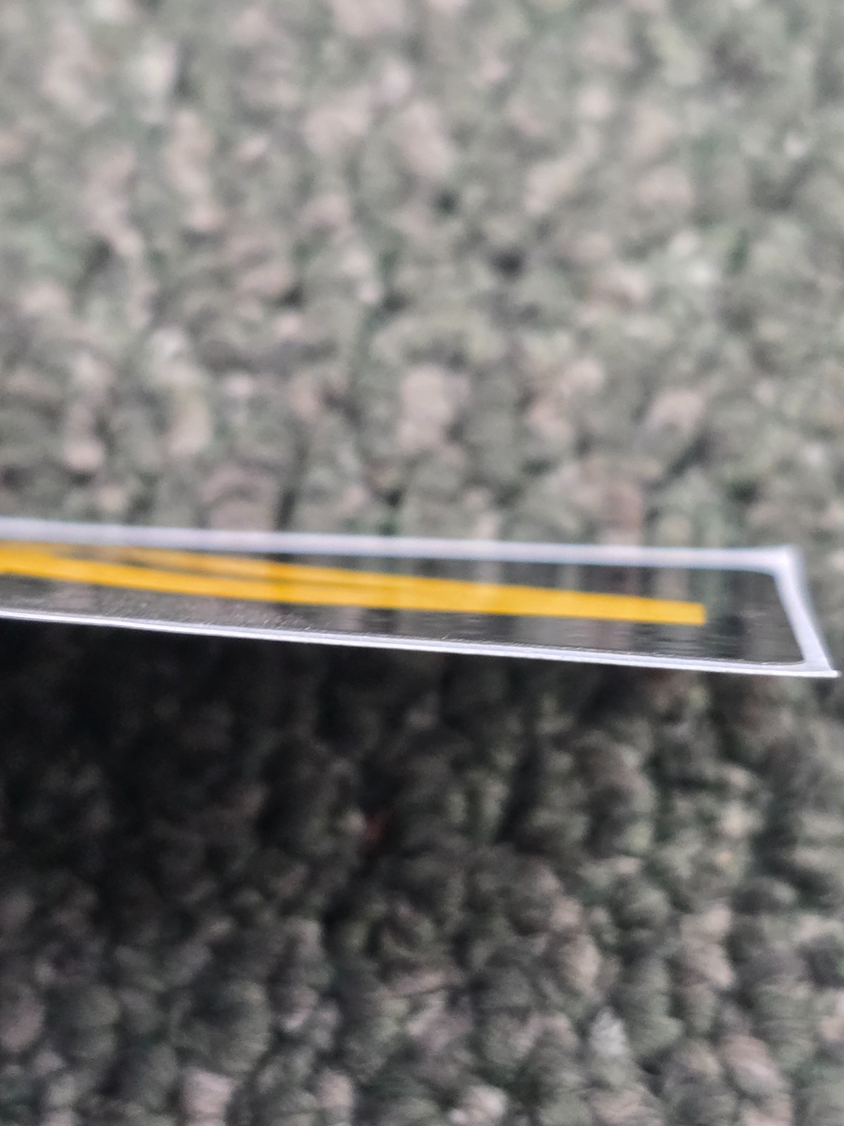 (QTY 100) Electromark SCE80430051 Yellow on Black Engineering Gr Reflective No.4