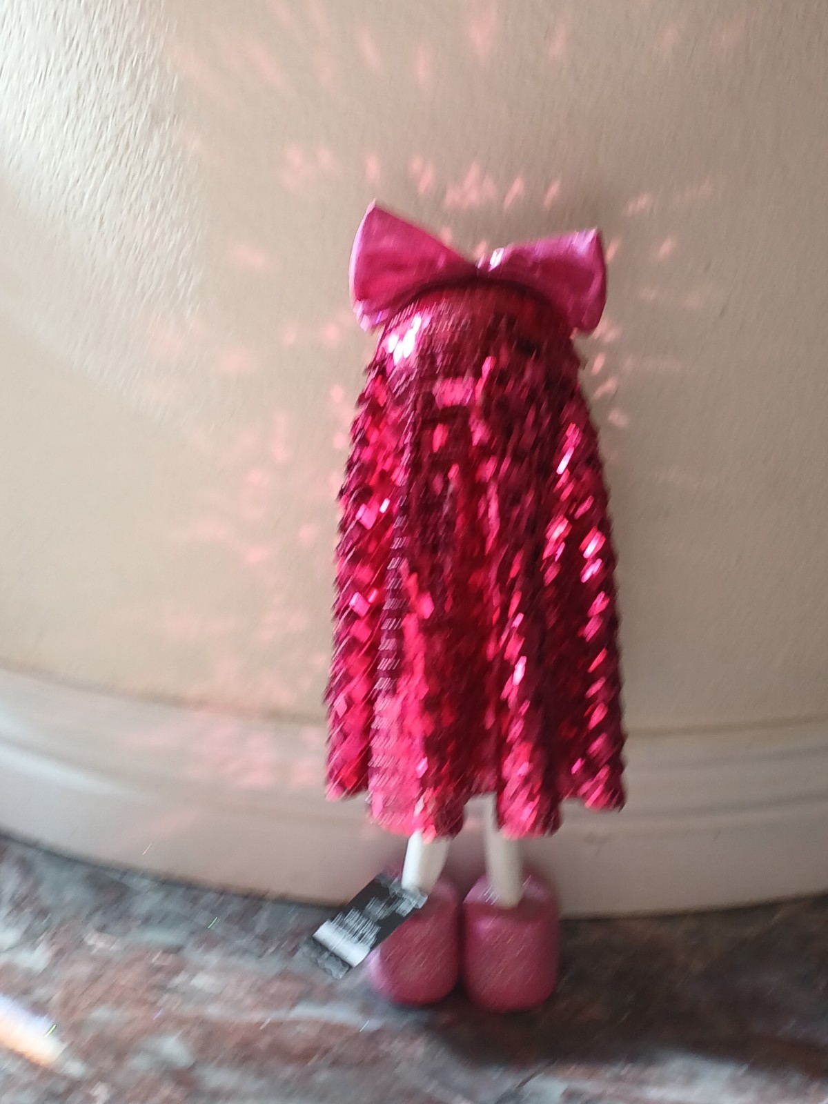 Mini Hot pink Figurine for Decoration